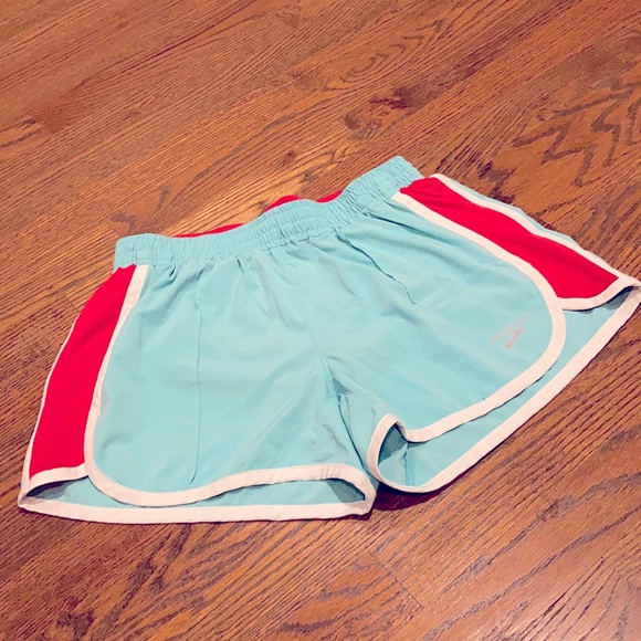 Brooks run shorts - Picture 1 of 5